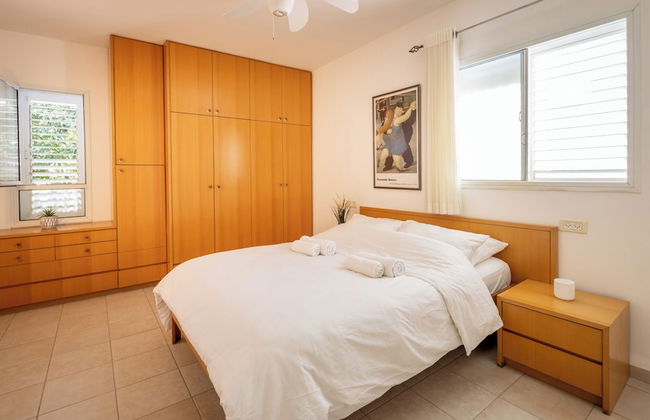 Homey Kiryat Haim Apt by Sea N Rent - Foto 1
