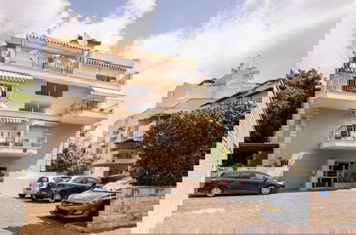 Foto 30 - Homey Kiryat Haim Apt by Sea N Rent