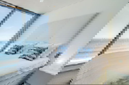Foto 1 - Clifton Apartment on the Waters Edge Ocean Breeze