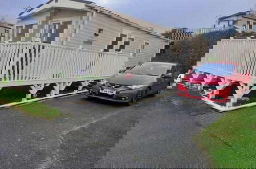 Foto 13 - Superb Position 2 Bedroom Caravan Newquay Wales