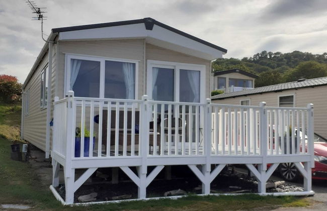 Cozy Chalet Sleeps 4 With Garden - Foto 11