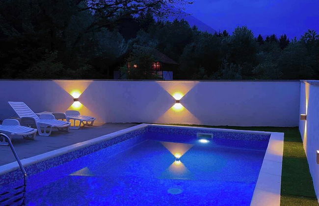 Villa Sara Vučjak - Foto 1