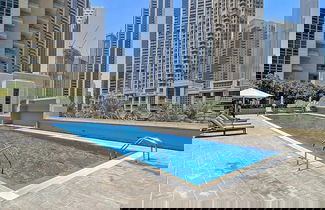 Foto 2 - Silkhaus Burj Khalifa Short Walk Pool Gym