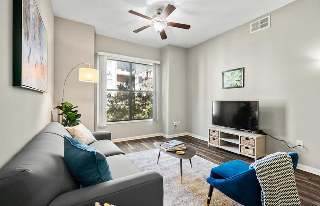 Plano Urban 2BD 2BA Apartment - Photo 18