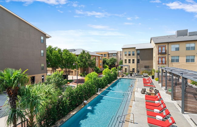 Plano Urban 2BD 2BA Apartment - Photo 23