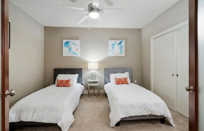 Plano Urban 2BD 2BA Apartment - Photo 11