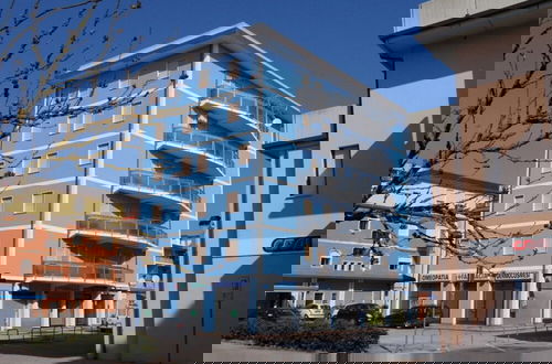 Photo 1 - Bright Flat in a Colourful Building - Beahost