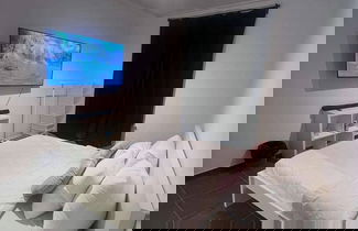 Photo 3 - Suite With Private Jacuzzi