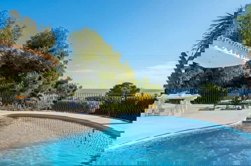 Photo 1 - Relax in Luxury at This Stunning Seaside Villa