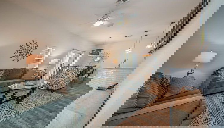 Foto 1 - Remodeled Gem - Comfort and Location
