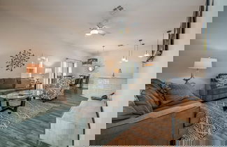 Foto 1 - Remodeled Gem - Comfort and Location