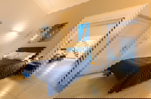 Foto 42 - Partenope in Naples With 1 Bedrooms and 1 Bathrooms