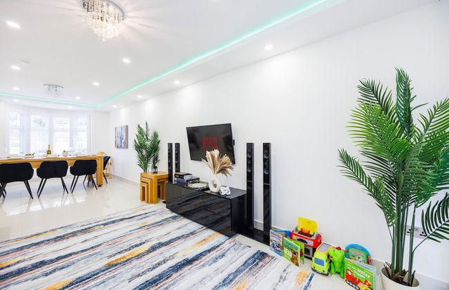 Luxurious - Pool Table - Games Room - Free Parking - Foto 52