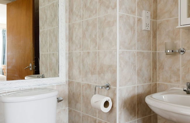 Sunny Seafront Chalet - Sleeps 6 - Foto 26