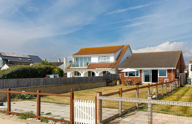 Sunny Seafront Chalet - Sleeps 6 - Foto 29