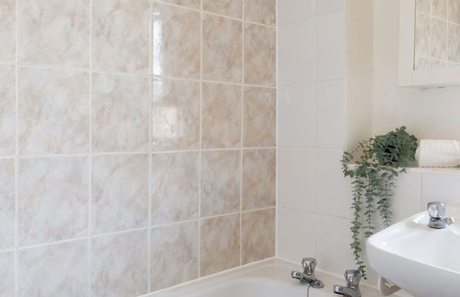 Sunny Seafront Chalet - Sleeps 6 - Foto 19