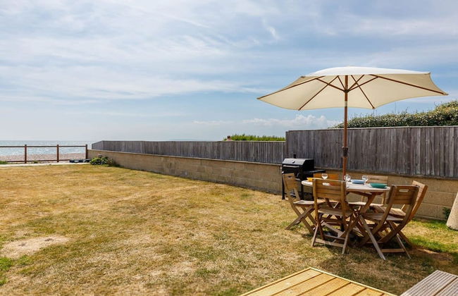 Sunny Seafront Chalet - Sleeps 6 - Foto 47
