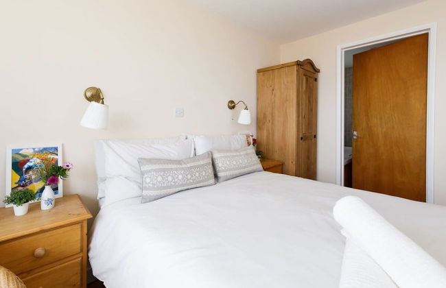 Sunny Seafront Chalet - Sleeps 6 - Foto 59