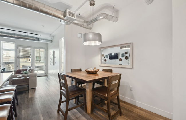 Brushed & Bold | RiNo Art Lofts - Foto 23