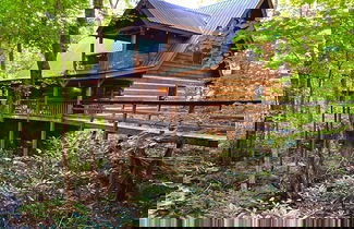 Foto 1 - Streamsong Secluded Creek View Cabin with Hot Tub and Pool Table by RedAwning