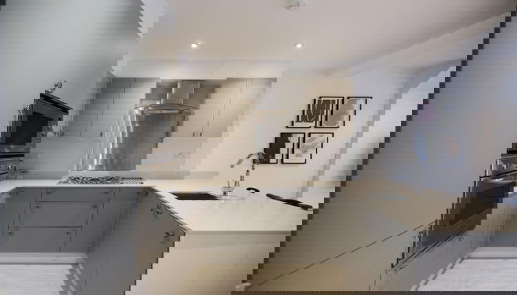 Foto 1 - The Kingswood Place - Modern 2bdr With Terrace