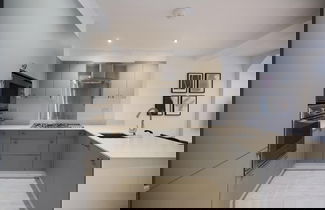 Foto 1 - The Kingswood Place - Modern 2bdr With Terrace