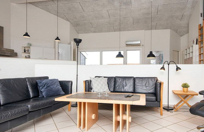 12 Person Holiday Home in Ebeltoft - Foto 10