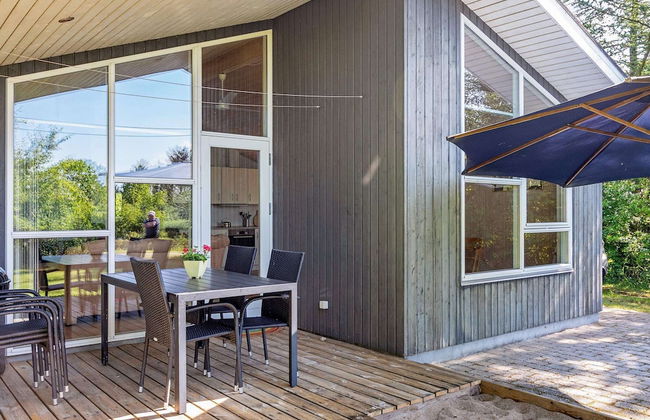 6 Person Holiday Home in Logstor - Foto 24