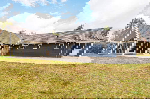 Photo 25 - 12 Person Holiday Home in Ebeltoft