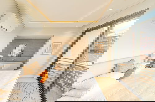 Foto 3 - Modern Sea Point Apartment w Rooftop Deck 9 on S