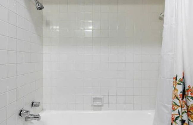 Newly Updated Cozy 1927 Uptown Tudor 4 min to Magnolia - Foto 23