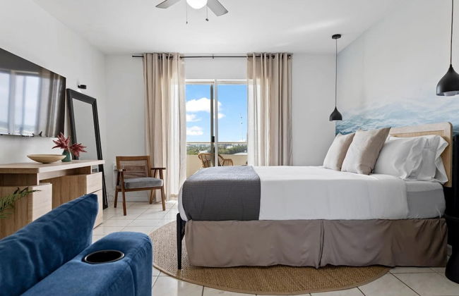 Bayshore Bliss- Cozy Space Pool Views - Foto 5