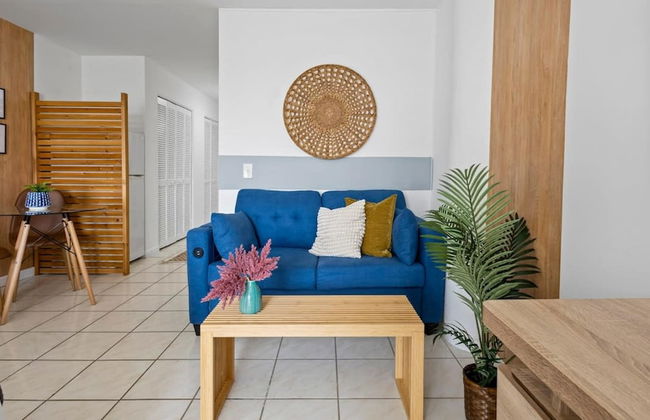 Bayshore Bliss- Cozy Space Pool Views - Foto 16