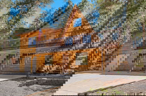 Photo 54 - Spacious A-frame Pines Cabin 12 Beds Loft Game Room