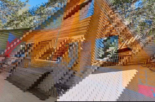 Photo 10 - Spacious A-frame Pines Cabin 12 Beds Loft Game Room