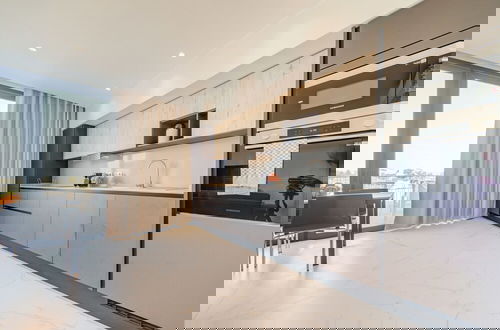 Foto 28 - Mayfair by Premier Suites MT