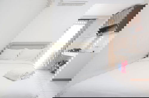 Foto 5 - Restful And Simply Studio Apartment Green Palm Residence