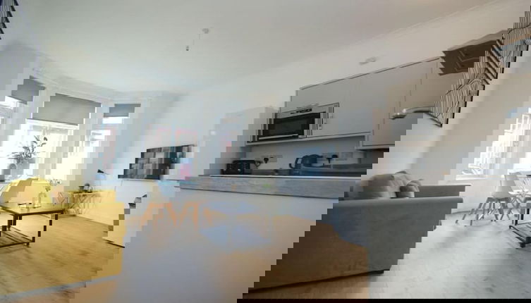 Foto 1 - Spacious Margate Apartment