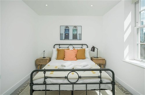 Foto 7 - Altido Spectacular 3-Bed Flat Near Holland Park