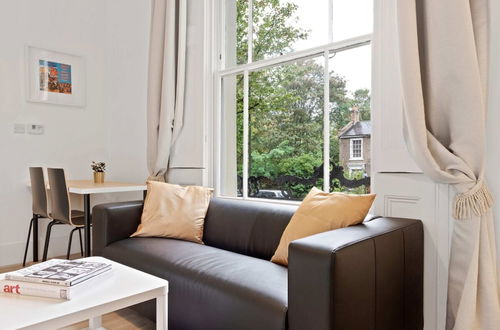 Photo 15 - Elegant 1 Bedroom Apartment in Brixton