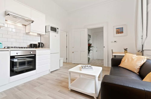 Photo 9 - Elegant 1 Bedroom Apartment in Brixton