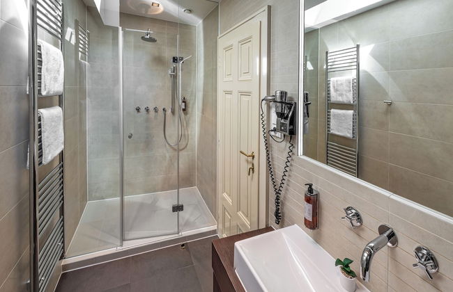 Golden Angel Suites by Adrez Living - Foto 18