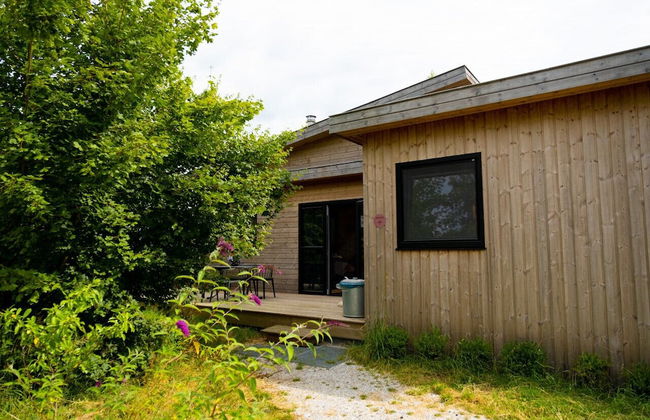 Waterlodge Ljurk in Nes - Photo 2