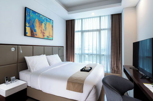 Photo 15 - Oakwood Suites La Maison Jakarta