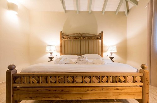 Foto 16 - 7 Bedrooms Luxury Colonial Villa Complete New 2017