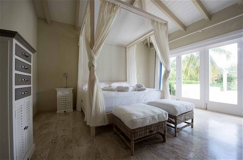 Photo 10 - 7 Bedrooms Luxury Colonial Villa Complete New 2017