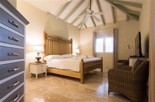 Foto 15 - 7 Bedrooms Luxury Colonial Villa Complete New 2017