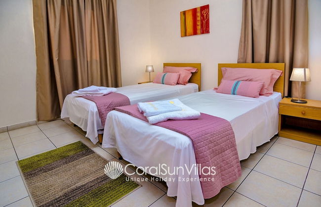 Large Pool & Garden, Billiard, Peaceful Area, Near to the Sea, Coral Bay Paphos - Photo 9