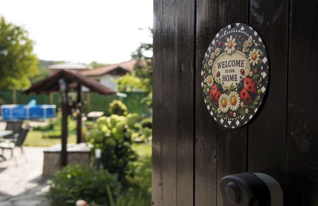 Three Bedroom House With Garden Only 10 km From Veliko Tarnovo - Foto 1
