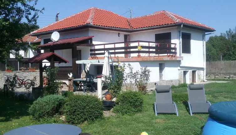 Foto 1 - Three Bedroom House With Garden Only 10 km From Veliko Tarnovo